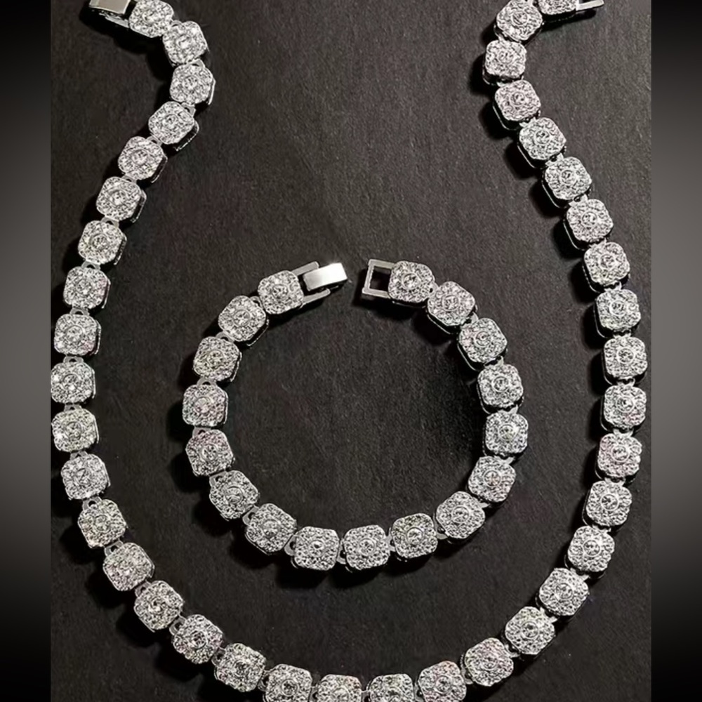 Beautiful set for all holidays, party and gifts!